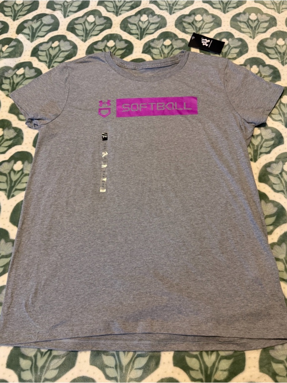 Under Armour Women's Grey w/ Purple Softball T-shirt Women's Sz Large